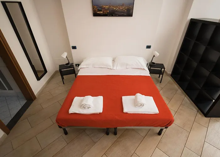 Amalia Via La Farina *